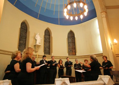 Coro Hugo Distler en un oncierto en la Iglesia Evangélica Alemana