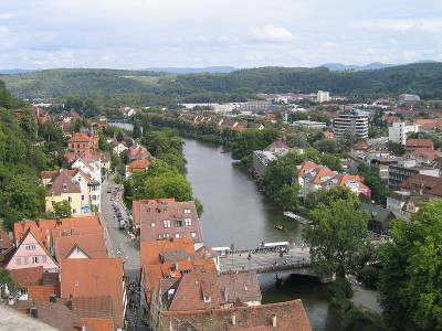 La ciudad de Tübingen sobre el Rio Neckar